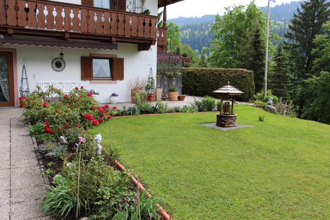 Landhaus Wiesenhof การ์มิช-พาร์เทนเคียร์เชน ภายนอก รูปภาพ